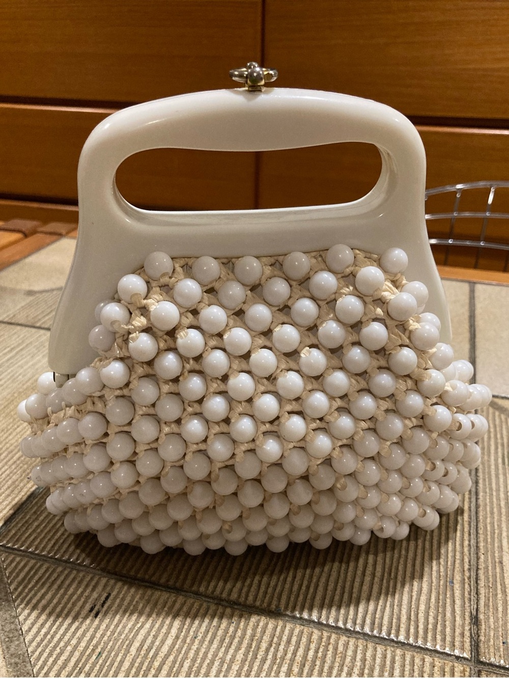 VINTAGE 60S WHITE LUCITE BEADED/CROCHET MARCUS BROTHERS MADE IN ITALY HANDBAG